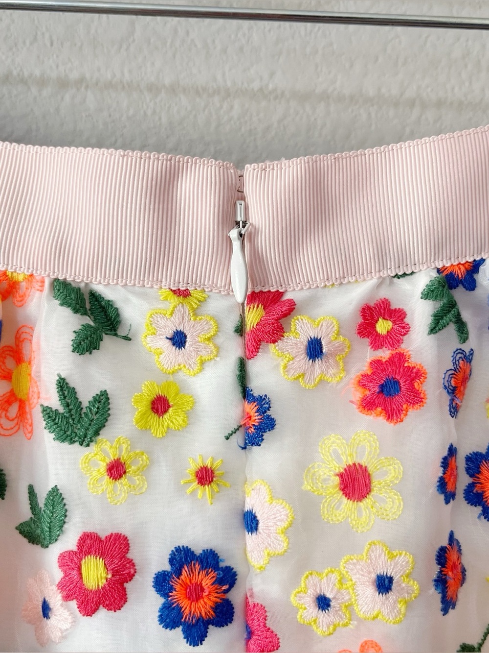 Boden Marjorie Organza Midi Skirt Colorful Floral Embroidered Size US 10 Party - Picture 11 of 15
